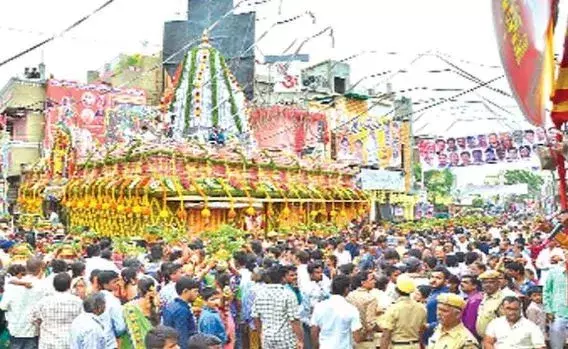 ఘనంగా లాల్ ధర్వాజ భోనాలు ఘనంగా లాల్ ధర్వాజ భోనాలు