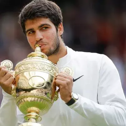 WIMBLEDON: జకోవిచ్ జోరుకు..స్పెయిన్ యువకెరటం కార్లోస్ అల్కరాజ్ అడ్డుకట్ట..