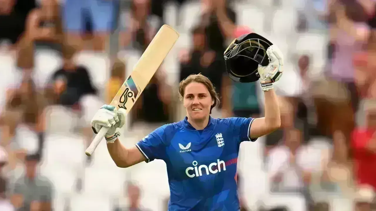 AusW vs EngW: చివరి వన్డేలో ఇంగ్లాండ్దే గెలుపు, సిరీస్ వశం AusW vs EngW: చివరి వన్డేలో ఇంగ్లాండ్దే గెలుపు, సిరీస్ వశం