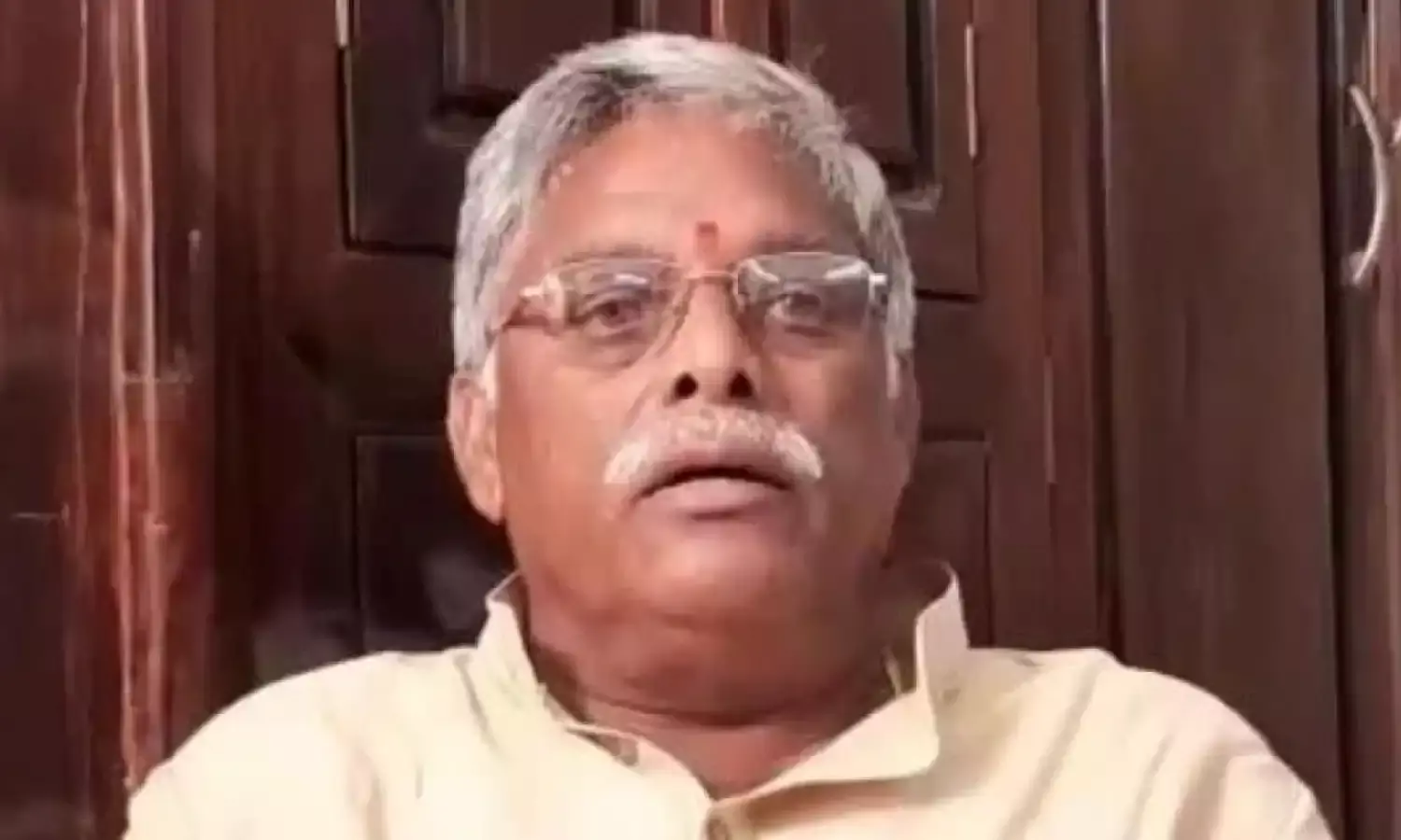 తాళ్లూరు లిప్ట్కు నిధులు కేటాయించాలి- జ్యోతుల నెహ్రూ తాళ్లూరు లిప్ట్కు నిధులు కేటాయించాలి- జ్యోతుల నెహ్రూ