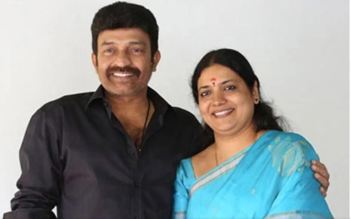 Jeevitha Rajashekar: జీవిత, రాజశేఖర్లకు ఏడాది జైలు Jeevitha Rajashekar: జీవిత, రాజశేఖర్లకు ఏడాది జైలు