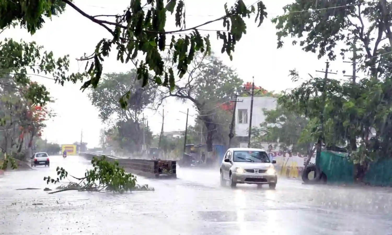 అల్లూరి జిల్లా విలీన మండలాల్లో ఎడతెరపి లేని వర్షాలు అల్లూరి జిల్లా విలీన మండలాల్లో ఎడతెరపి లేని వర్షాలు
