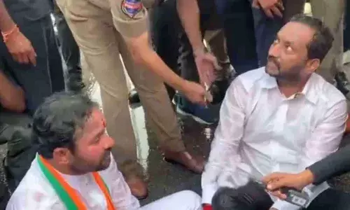 Kishan Reddy Arrest: బీఆర్‌ఎస్‌ సర్కార్‌ పై కేంద్ర మంత్రి ఫైర్‌