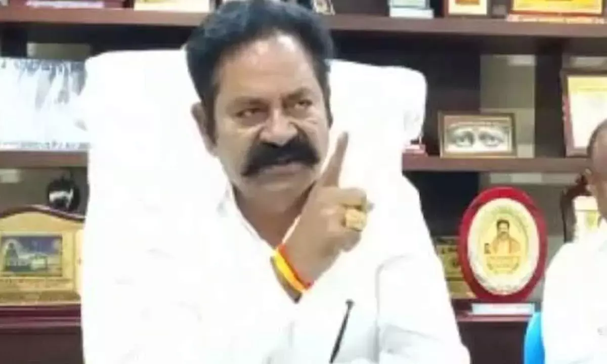 మీడియాపై వినుకొండ ఎమ్మెల్యే బొల్లా బ్రహ్మనాయుడు అక్కసు మీడియాపై వినుకొండ ఎమ్మెల్యే బొల్లా బ్రహ్మనాయుడు అక్కసు