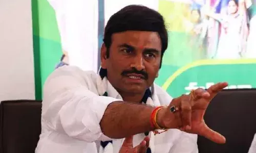 RRR: విశాఖ ఎంపీపై రఘురామకృష్ణంరాజు ఆరోపణలు RRR: విశాఖ ఎంపీపై రఘురామకృష్ణంరాజు ఆరోపణలు