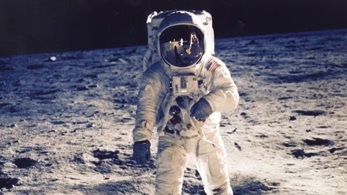 International Moon day : చందమామ కథలు.. International Moon day : చందమామ కథలు..
