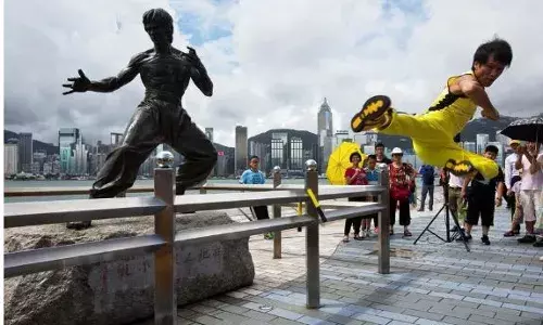 Bruce Lee: బ్రూస్‌ లీ ద లెజెండ్‌... మరణించి 50 ఏళ్లైనా..