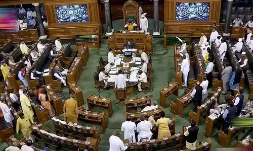 Monsoon Session: పార్లమెంట్‌ సమావేశాల్లో రెండో రోజూ రసాభాస..