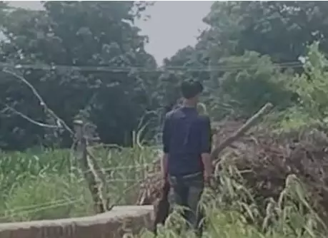 Brother Killed Sister : సోదరి తల నరికి... Brother Killed Sister : సోదరి తల నరికి...