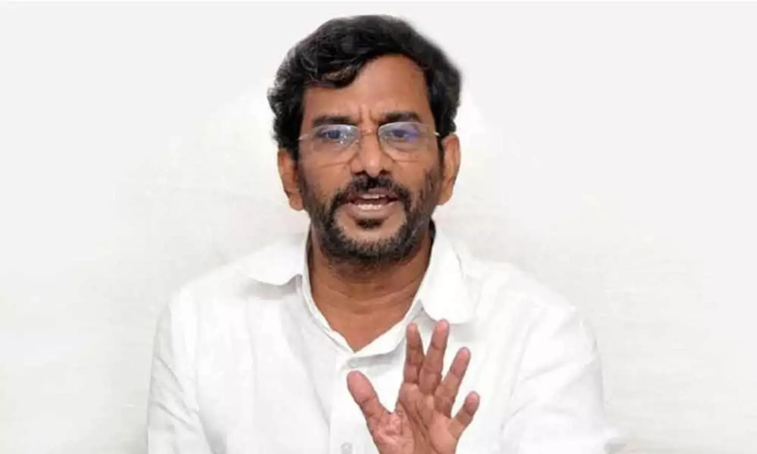 వివేకా హత్య జగన్కు ముందే తెలుసు: సోమిరెడ్డి వివేకా హత్య జగన్కు ముందే తెలుసు: సోమిరెడ్డి