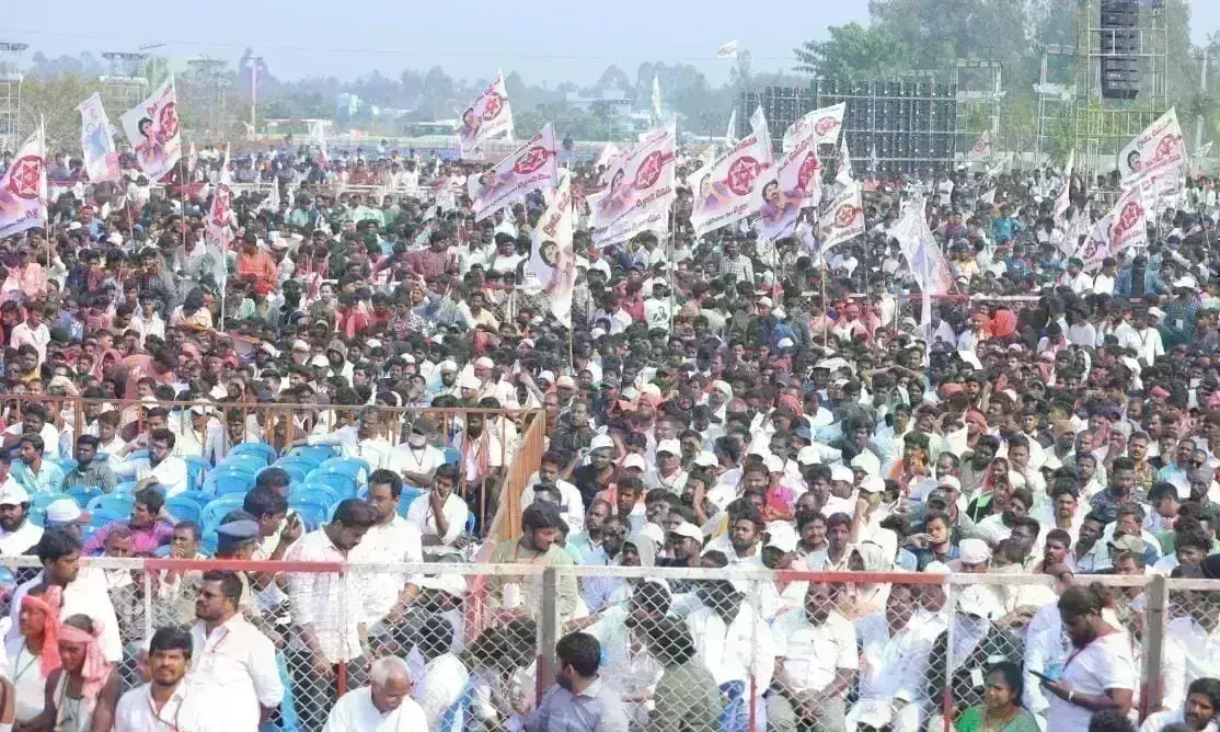 అమరావతి కృష్ణాయపాలెం వద్ద ఉద్రిక్తత అమరావతి కృష్ణాయపాలెం వద్ద ఉద్రిక్తత