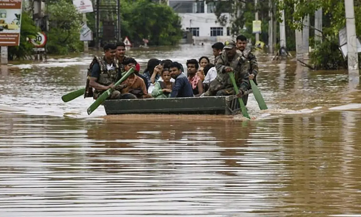 పంజాబ్ లో వరదలు.. 41 మంది మృతి పంజాబ్ లో వరదలు.. 41 మంది మృతి