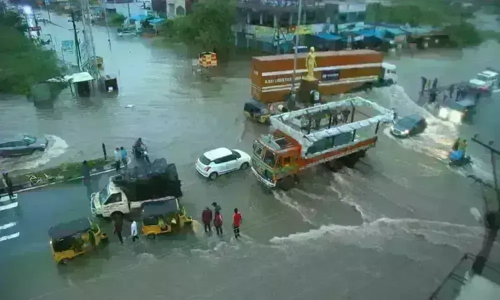 Nalgonda: నల్గొండ జిల్లా వ్యాప్తంగా విస్తారంగా వర్షాలు Nalgonda: నల్గొండ జిల్లా వ్యాప్తంగా విస్తారంగా వర్షాలు