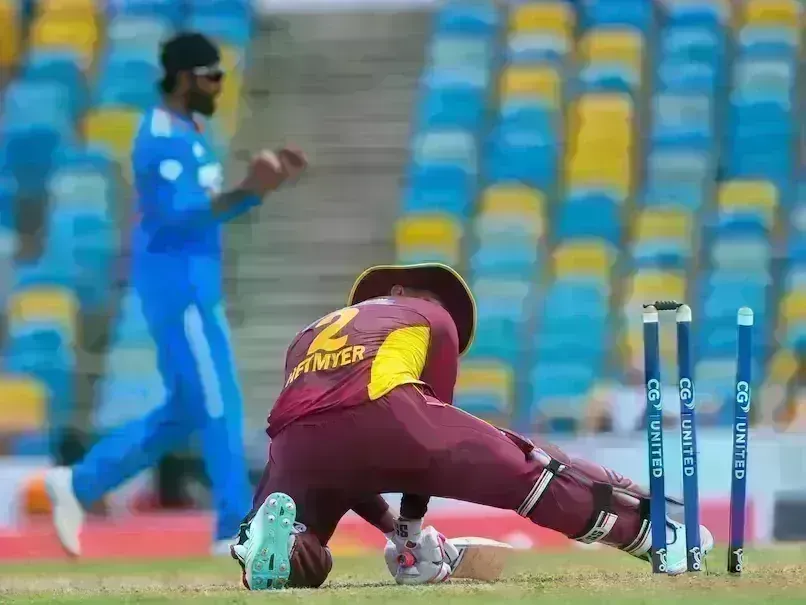 India vs WI: స్పిన్నర్ల ధాటికి విండీస్ విల విల, మొదటి వన్డే భారత్దే India vs WI: స్పిన్నర్ల ధాటికి విండీస్ విల విల, మొదటి వన్డే భారత్దే