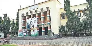 జీహెచ్ఎంసీ కార్యాలయం ముట్టడికి కాంగ్రెస్ శ్రేణుల ప్రయత్నం జీహెచ్ఎంసీ కార్యాలయం ముట్టడికి కాంగ్రెస్ శ్రేణుల ప్రయత్నం