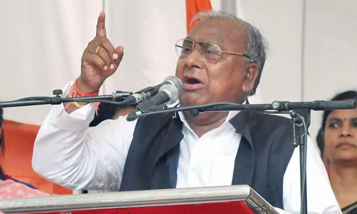 అమిత్‌ షాపై మాజీ ఎంపీ వీహెచ్‌ ఫైర్