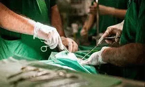 అరుదైన దృశ్యం.. 7 నెలల బాలుడి కడుపులో 2 కిలోల పిండం.. అరుదైన దృశ్యం.. 7 నెలల బాలుడి కడుపులో 2 కిలోల పిండం..