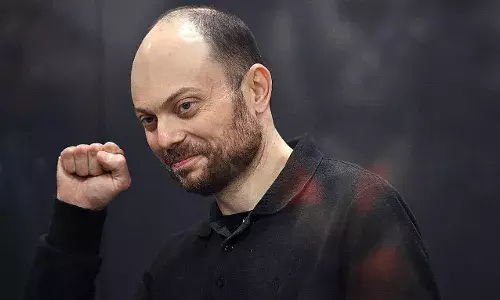 Russia : జ‌ర్న‌లిస్టుకు 25 ఏళ్ల జైలు శిక్ష‌