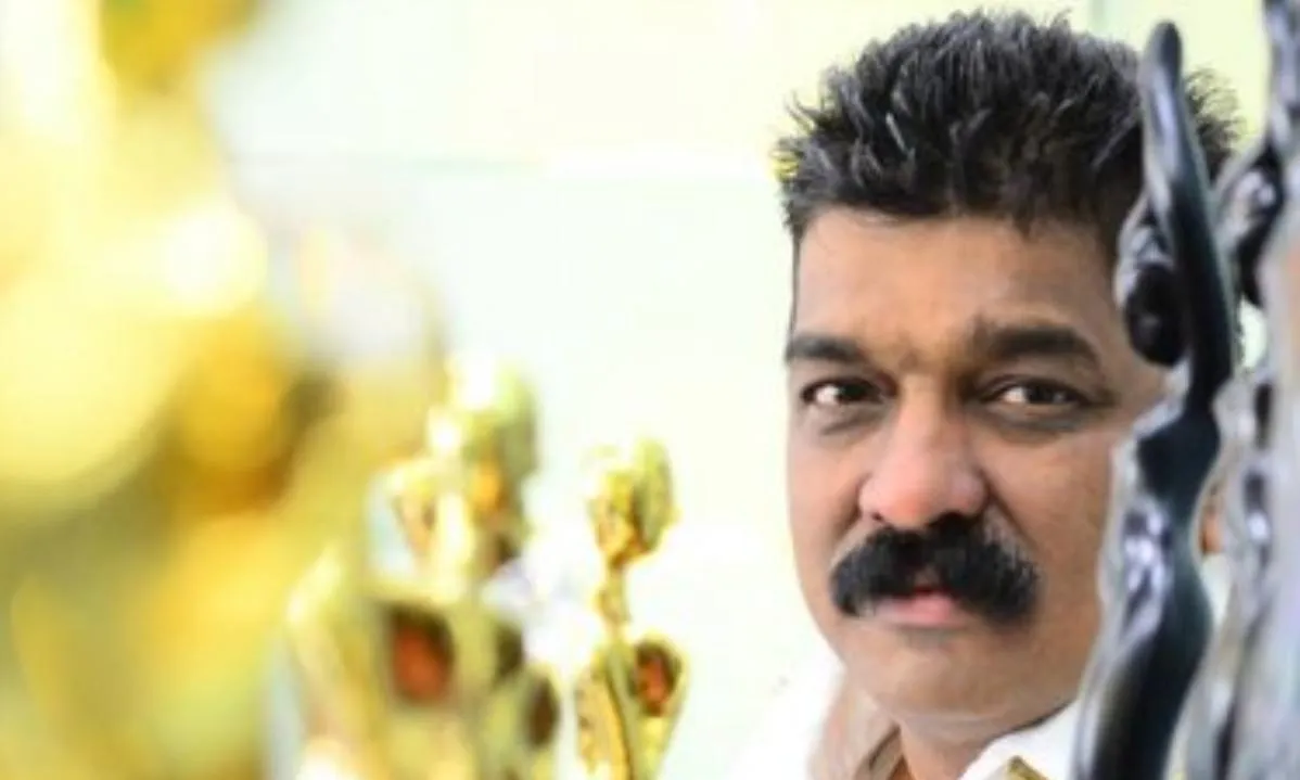 Nitesh Desai Suicide: రూ.250 కోట్ల అప్పే కారణమా!? ఆడియో రికార్డింగ్ స్వాధీనం Nitesh Desai Suicide: రూ.250 కోట్ల అప్పే కారణమా!? ఆడియో రికార్డింగ్ స్వాధీనం