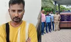 Cab Driver Blackmail : క్యాబ్ డ్రైవర్ ఎదురుగానే అన్నీ మాట్లాడేసింది.. చివరికి.. Cab Driver Blackmail : క్యాబ్ డ్రైవర్ ఎదురుగానే అన్నీ మాట్లాడేసింది.. చివరికి..