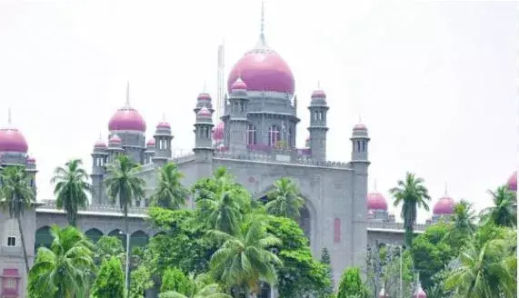 ఏపీ విద్యార్థినికి మెడికల్ వెబ్ ఆప్షన్ ఇవ్వండి: తెలంగాణ హైకోర్టు ఏపీ విద్యార్థినికి మెడికల్ వెబ్ ఆప్షన్ ఇవ్వండి: తెలంగాణ హైకోర్టు