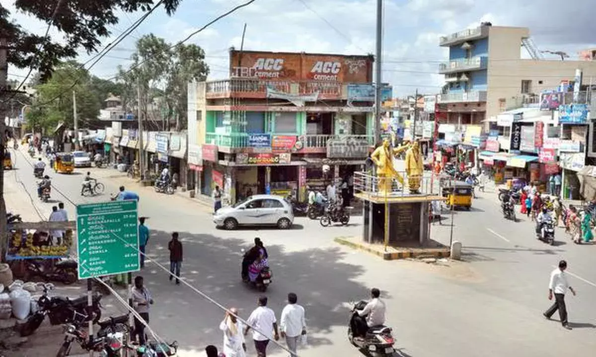 వైసీపీ పిలుపిచ్చినా చిత్తూరులో బంద్‌ ప్రభావం లేదు