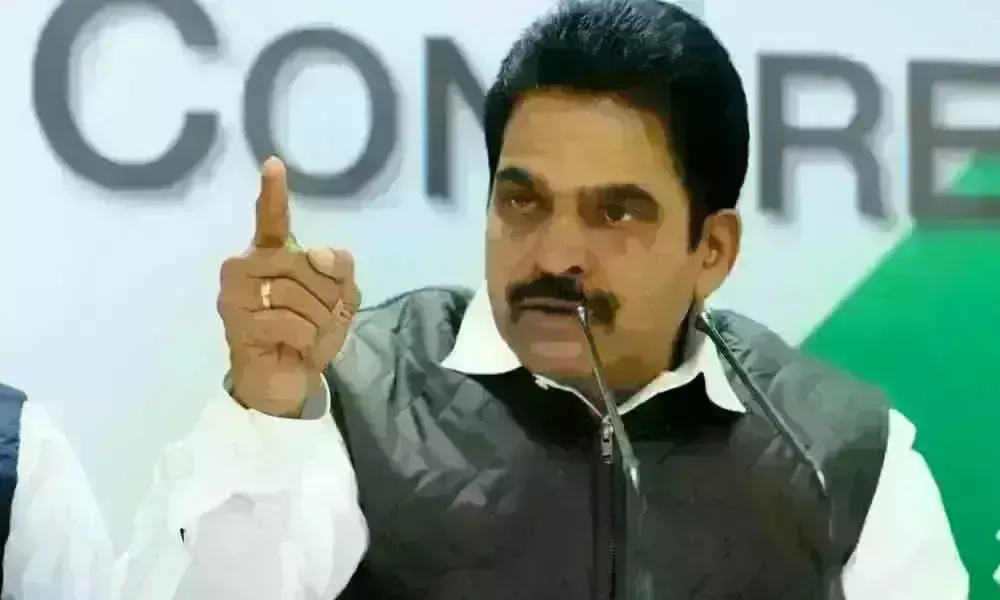 హైదరాబాద్ చేరుకున్న ఏఐసీసీ ప్రధాన కార్యదర్శి హైదరాబాద్ చేరుకున్న ఏఐసీసీ ప్రధాన కార్యదర్శి