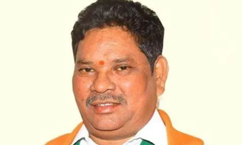 సోయం బాబు రావు వ్యాఖ్యలు వెనక్కి తీసుకోవాలి సోయం బాబు రావు వ్యాఖ్యలు వెనక్కి తీసుకోవాలి