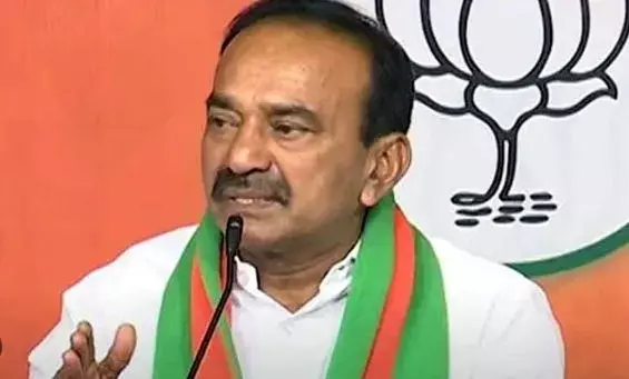 దళితబంధును పేద దళితులకే ఇవ్వాలి దళితబంధును పేద దళితులకే ఇవ్వాలి