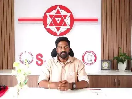 జనసేన నేతల కదలికలపై పోలీసుల దృష్టి జనసేన నేతల కదలికలపై పోలీసుల దృష్టి