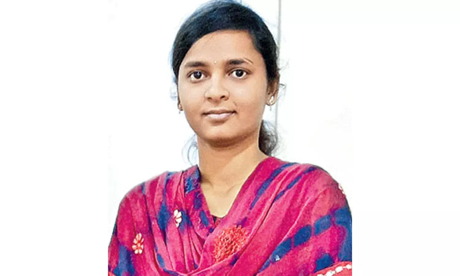 చదువుల తల్లికి పేదరికం అడ్డురాలేదు.. తొలి ప్రయత్నంలోనే ఎస్ఐగా.. చదువుల తల్లికి పేదరికం అడ్డురాలేదు.. తొలి ప్రయత్నంలోనే ఎస్ఐగా..