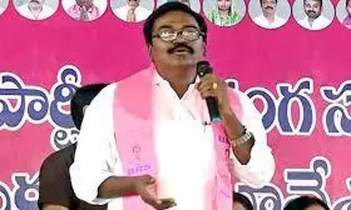 ఖమ్మంలో బీసీ బంధు లబ్ధిదారులకు చెక్కుల పంపిణీ