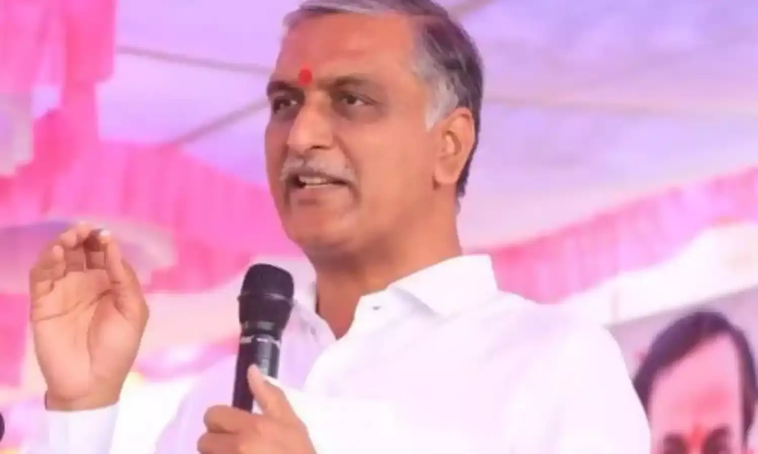 కుల వృత్తులను కాపాడుకునేందుకే రూ. లక్ష ఆర్ధికసాయం కుల వృత్తులను కాపాడుకునేందుకే రూ. లక్ష ఆర్ధికసాయం