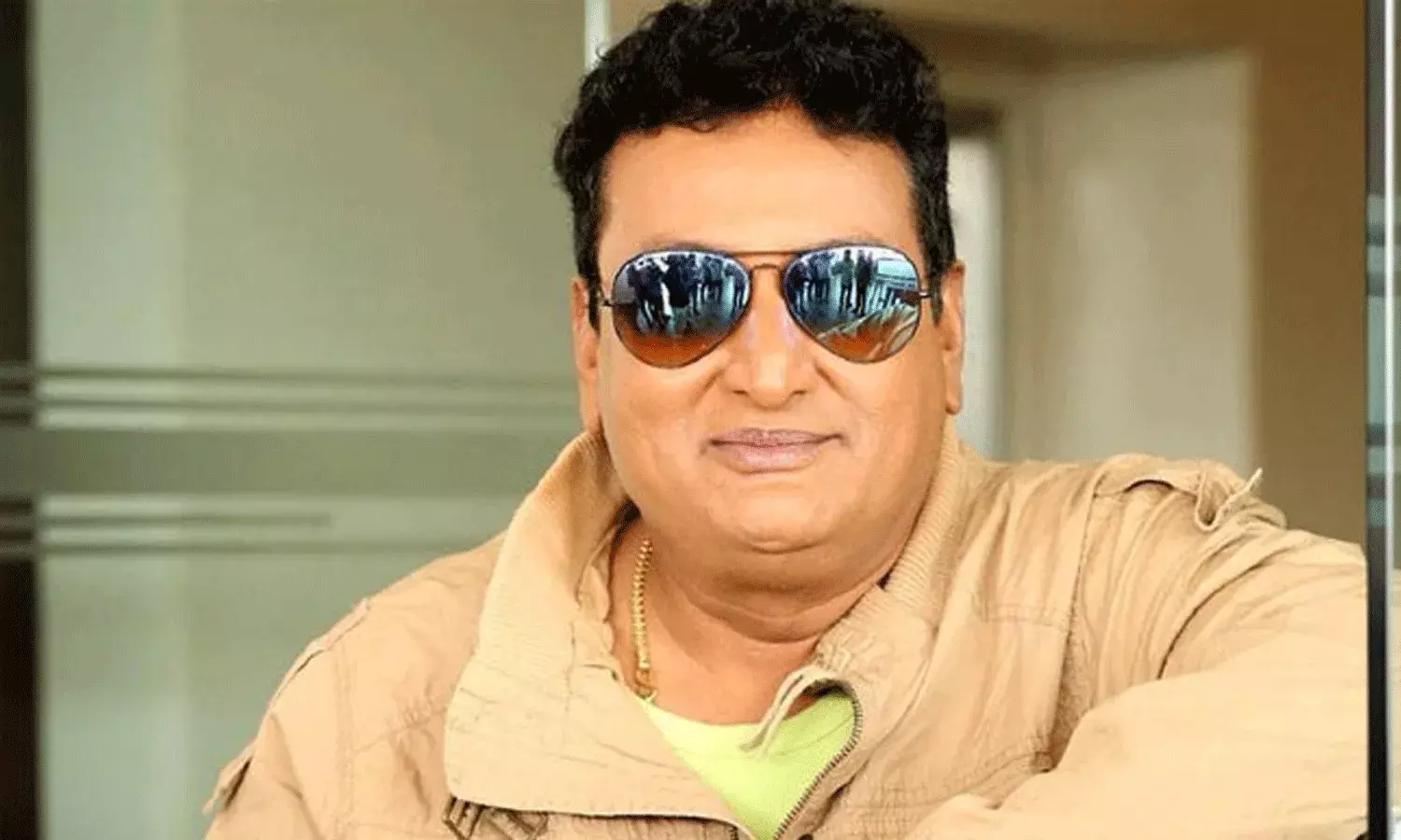 శ్యాంబాబుకి బంపరాఫర్.. ఇప్పుడు శోభన్ బాబుగా.. శ్యాంబాబుకి బంపరాఫర్.. ఇప్పుడు శోభన్ బాబుగా..