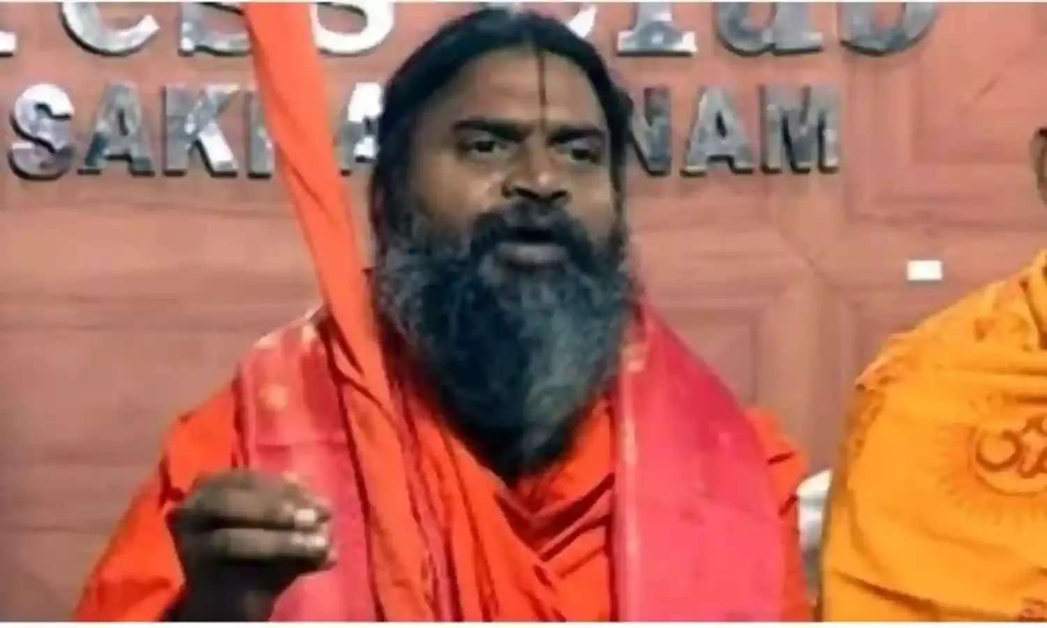 వైసీపీ అండతో పట్టపగలే కబేళాలకు గోవులు వైసీపీ అండతో పట్టపగలే కబేళాలకు గోవులు