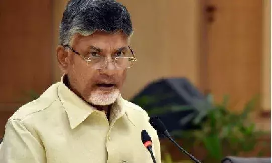 వంశధార ప్రాజెక్ట్ను పరిశీలించిన చంద్రబాబు వంశధార ప్రాజెక్ట్ను పరిశీలించిన చంద్రబాబు
