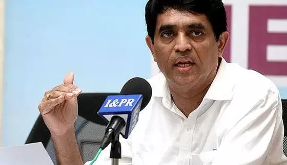 అభివృద్ధి జరగలేదనే వారికి ఆదాయ పన్ను వేయాలి: బుగ్గన అభివృద్ధి జరగలేదనే వారికి ఆదాయ పన్ను వేయాలి: బుగ్గన