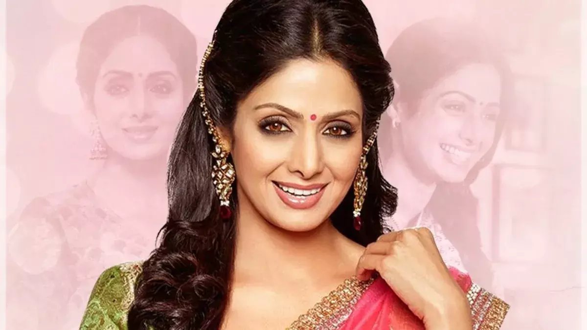 Sridevi @60 Years : పూల రెక్కలు.. కొన్ని తేనే చుక్కలు..