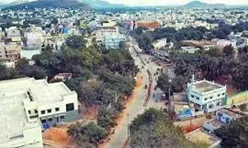 రాజంపేటలో భారీగా  ప్రభుత్వ భూములు స్వాహా రాజంపేటలో భారీగా  ప్రభుత్వ భూములు స్వాహా