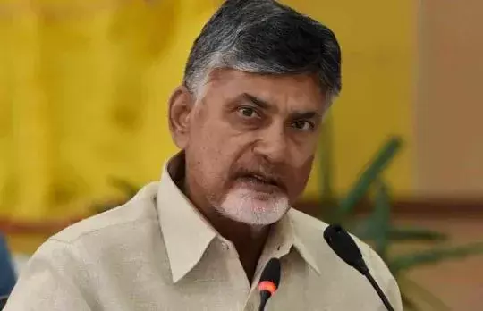 గద్దర్ కుటుంబ సభ్యులకు చంద్రబాబు పరామర్శ గద్దర్ కుటుంబ సభ్యులకు చంద్రబాబు పరామర్శ
