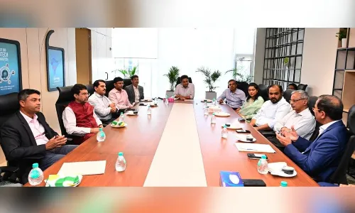 తెలంగాణ సర్కార్ డబుల్ స్కెచ్ తెలంగాణ సర్కార్ డబుల్ స్కెచ్