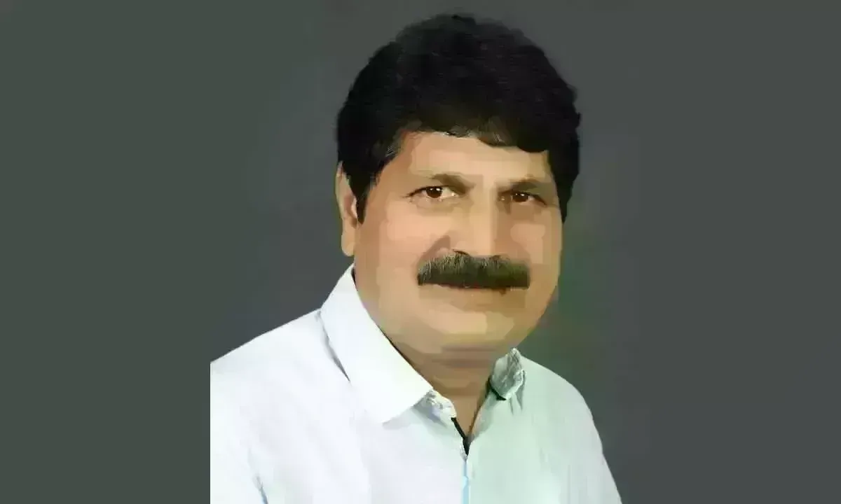 ఖమ్మంలో పొంగులేటి శ్రీనివాస్ రెడ్డికి బిగ్ షాక్ ఖమ్మంలో పొంగులేటి శ్రీనివాస్ రెడ్డికి బిగ్ షాక్
