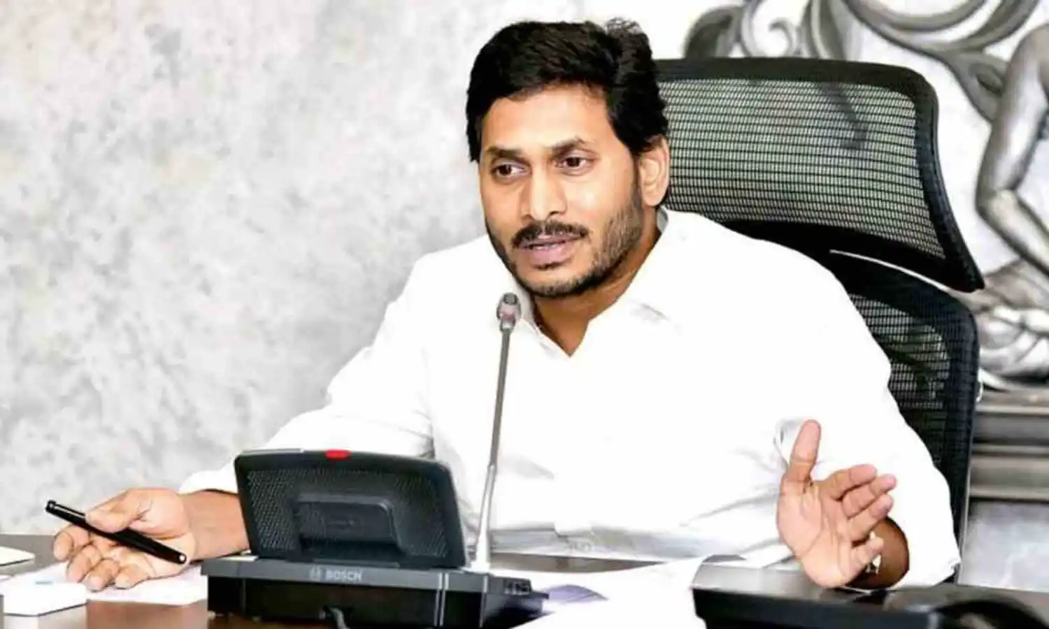 Andhra Pradesh: క్రీడా రంగానికి జగన్ సర్కార్ అన్యాయం Andhra Pradesh: క్రీడా రంగానికి జగన్ సర్కార్ అన్యాయం