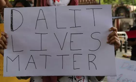 Andhra Pradesh: ఏపీలో దళితులపై ఆగని దాష్టీకాలు Andhra Pradesh: ఏపీలో దళితులపై ఆగని దాష్టీకాలు