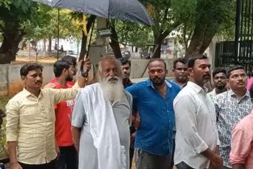 టీడీపీ నేతలపై కక్షలో భాగమంటున్న జేసీ అనుచరులు