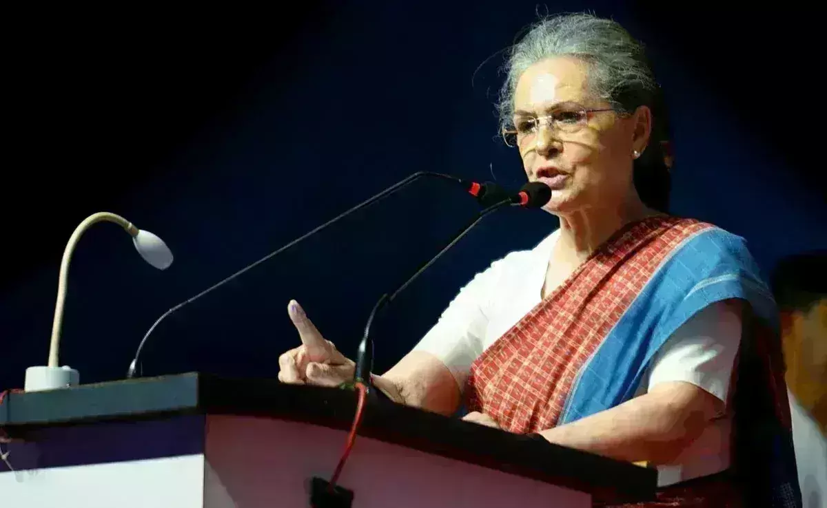 Sonia Gandhi: రాజీవ్ రాజకీయ జీవితం దారుణంగా ముగిసింది Sonia Gandhi: రాజీవ్ రాజకీయ జీవితం దారుణంగా ముగిసింది