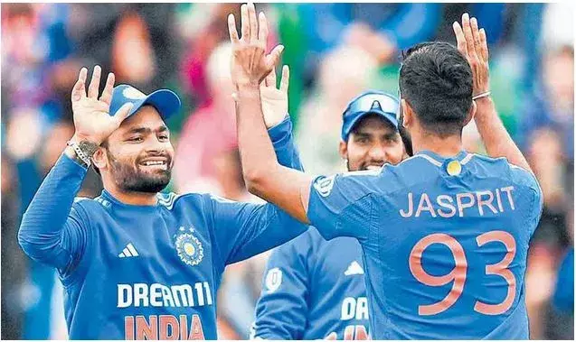 India and Ireland: కుర్రాళ్లు కొట్టేశారు...