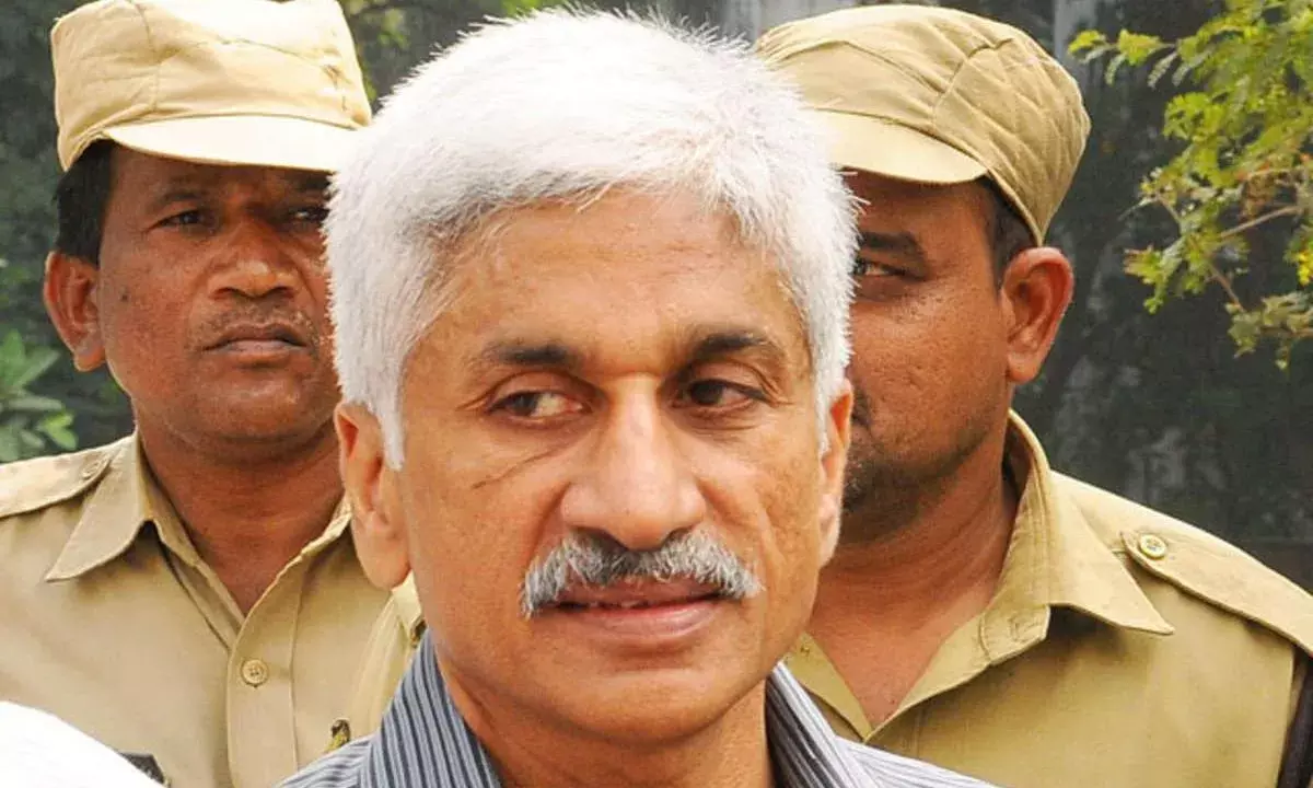 Vijay Sai Reddy: విజయసాయి రెడ్డి భూదాహంపై టీవీ5 కథనాలతో ప్రకంపనలు Vijay Sai Reddy: విజయసాయి రెడ్డి భూదాహంపై టీవీ5 కథనాలతో ప్రకంపనలు