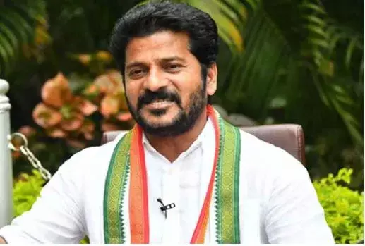 కేసీఆర్ను ప్రజలు రెండు చోట్ల ఓడిస్తారు: రేవంత్ రెడ్డి కేసీఆర్ను ప్రజలు రెండు చోట్ల ఓడిస్తారు: రేవంత్ రెడ్డి