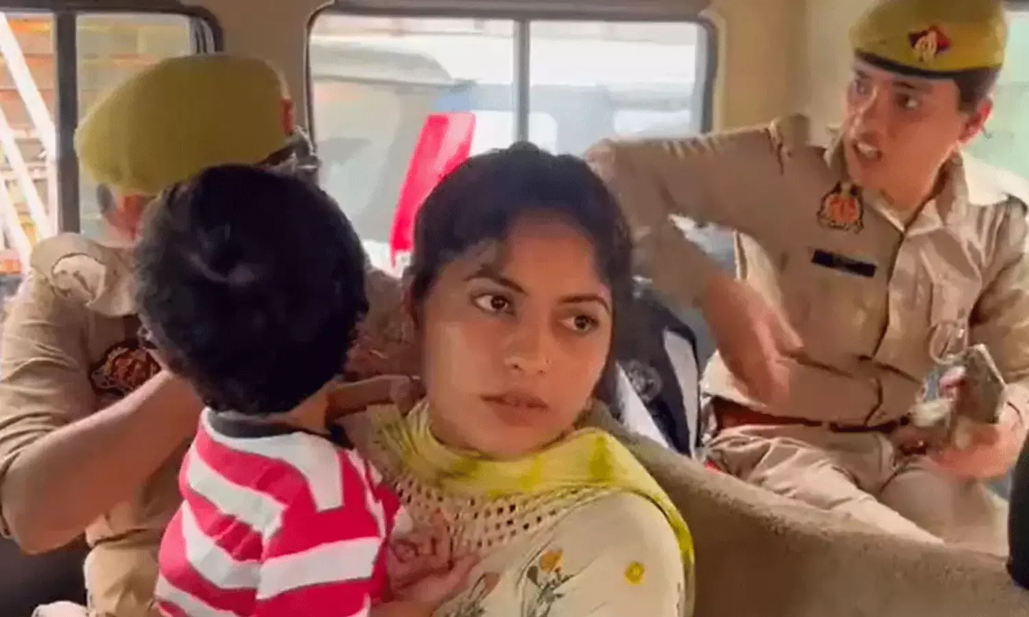 బంగ్లాదేశ్ మహిళ.. భర్త కోసం నోయిడాకు.. బంగ్లాదేశ్ మహిళ.. భర్త కోసం నోయిడాకు..